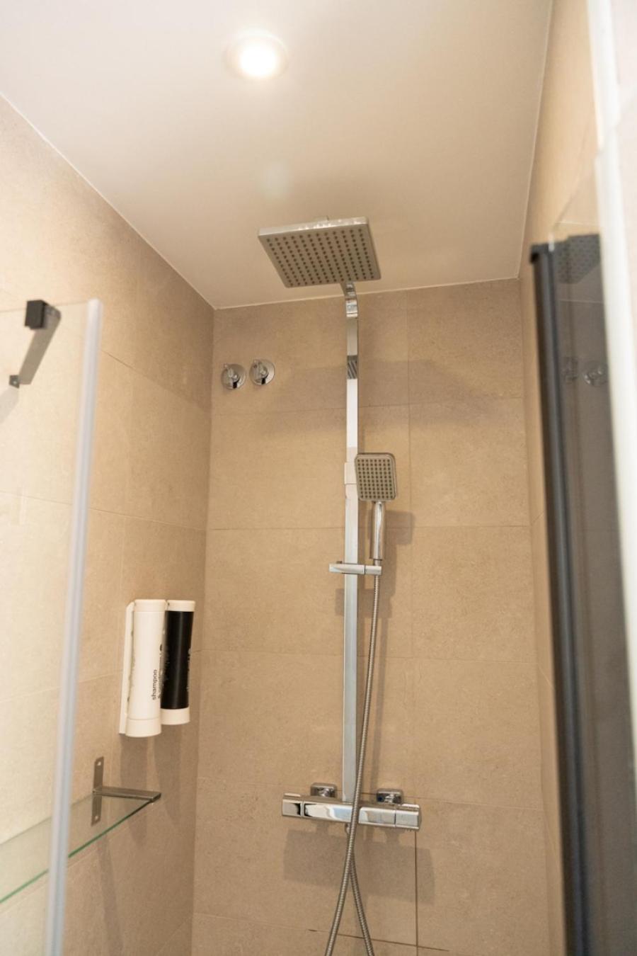 Apartamentos Bahia Barcelona Quarto foto