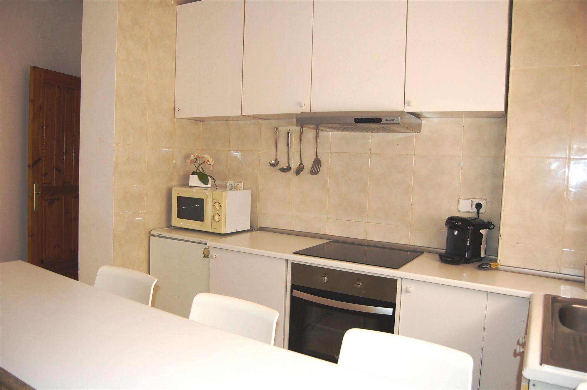 Apartamentos Bahia Barcelona Exterior foto